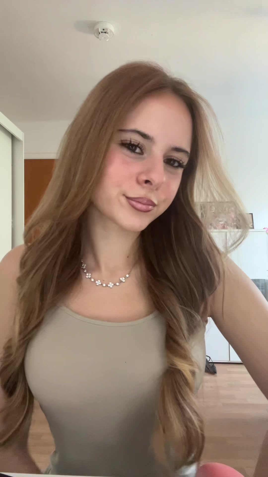 @𝐑 𝐀 𝐌 𝐎 𝐍 𝐀  🦢