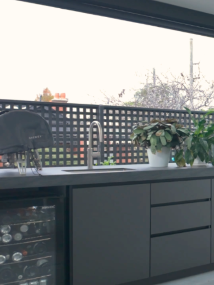 @Neolith