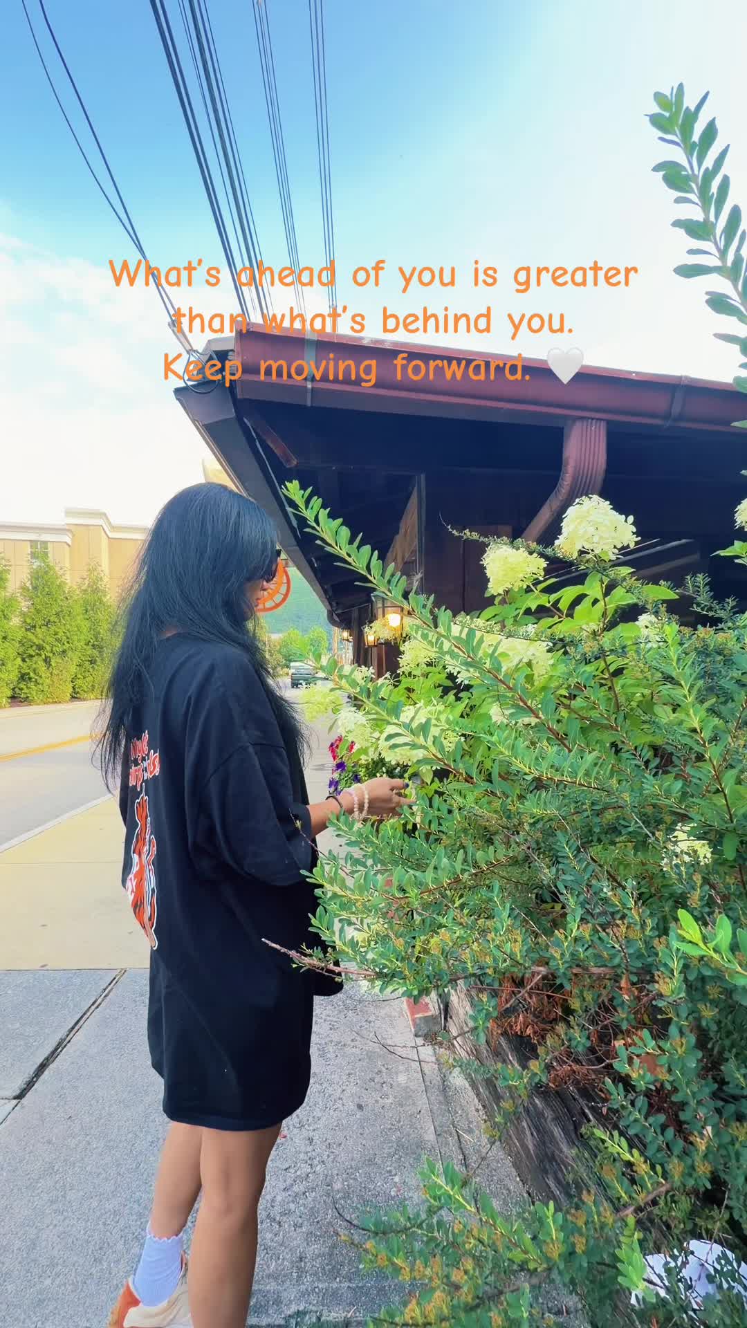 @Ona | Traveler🌍🏌🏻&zwj;♀️💨🔫