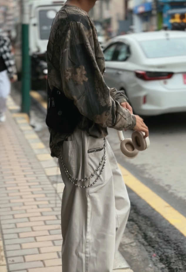 @K&Euml;s&Uuml;🕸️🎧