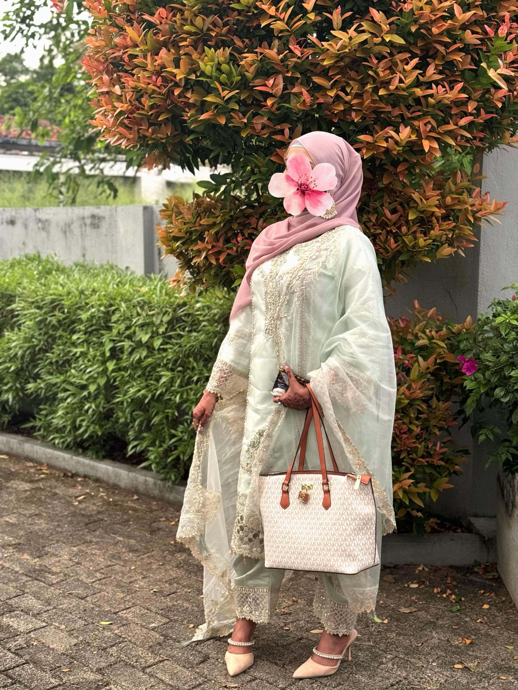 @lifeofaniqabii