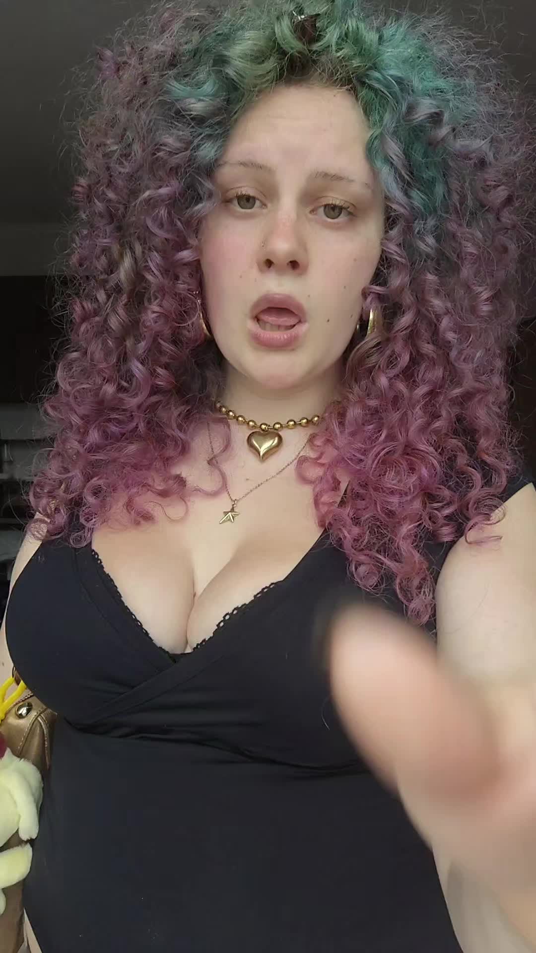 @Nina 🦛