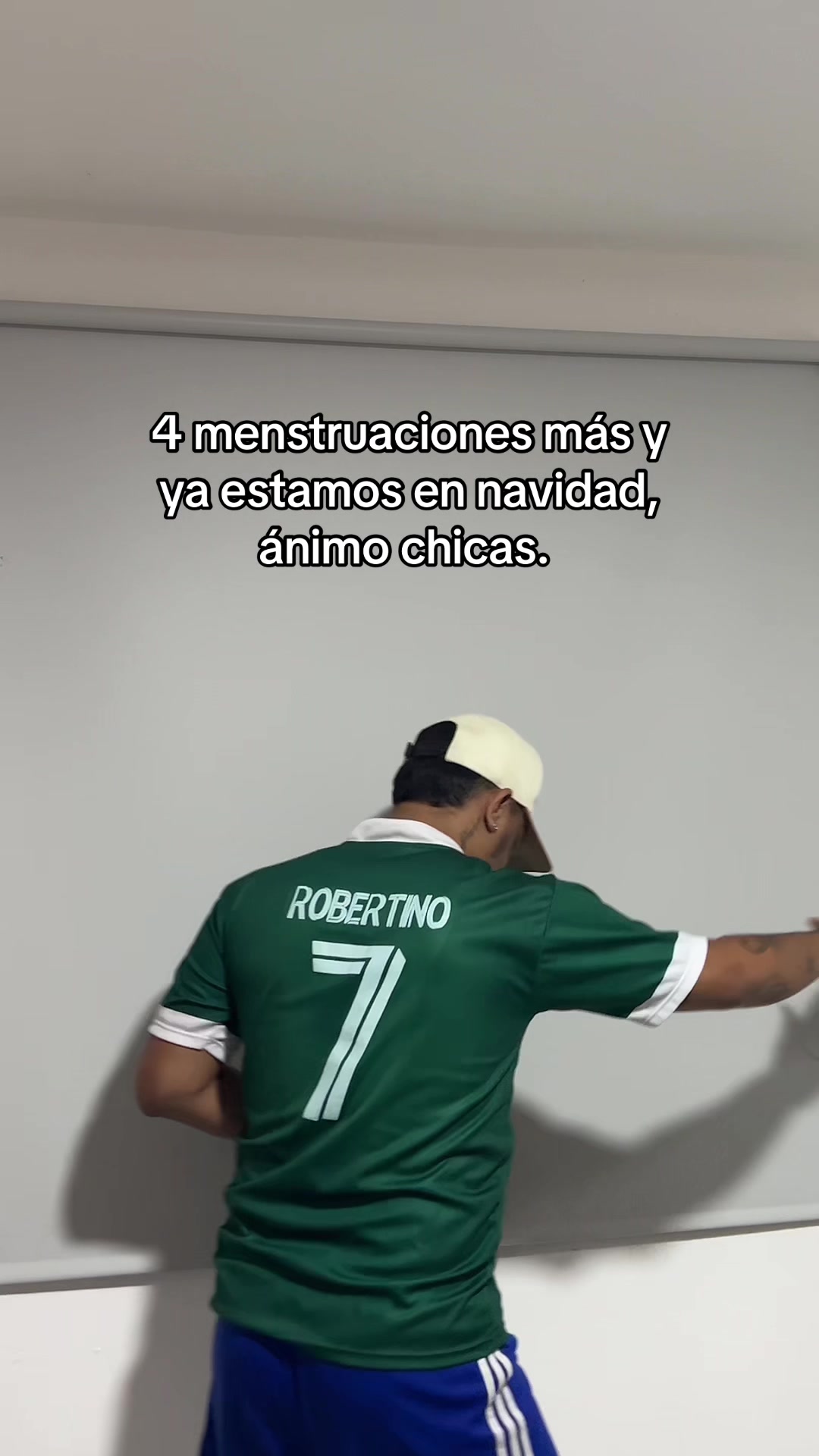 @ROBERTINO&bull;👻