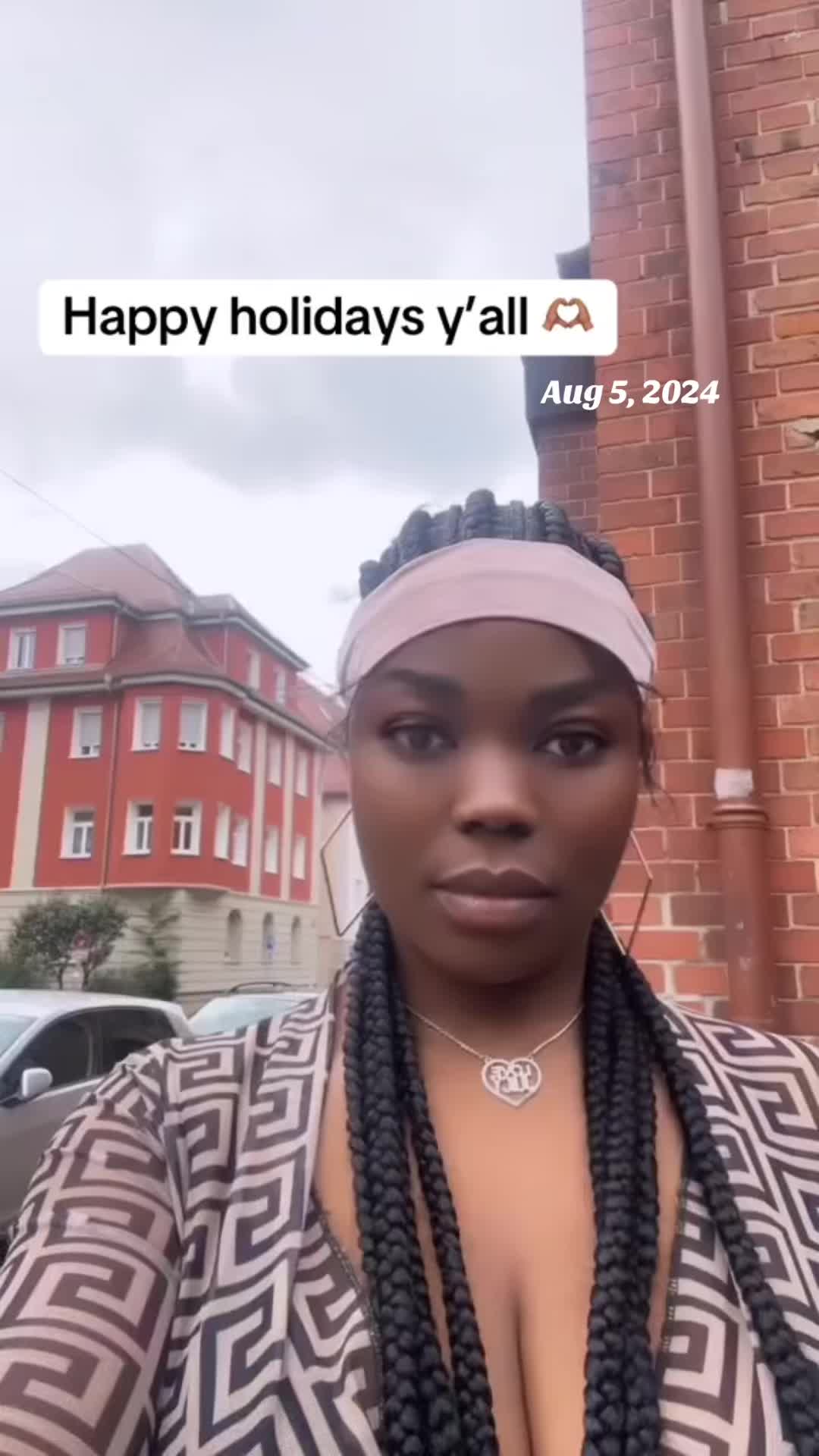 @QUEENFIRST🤍🦋