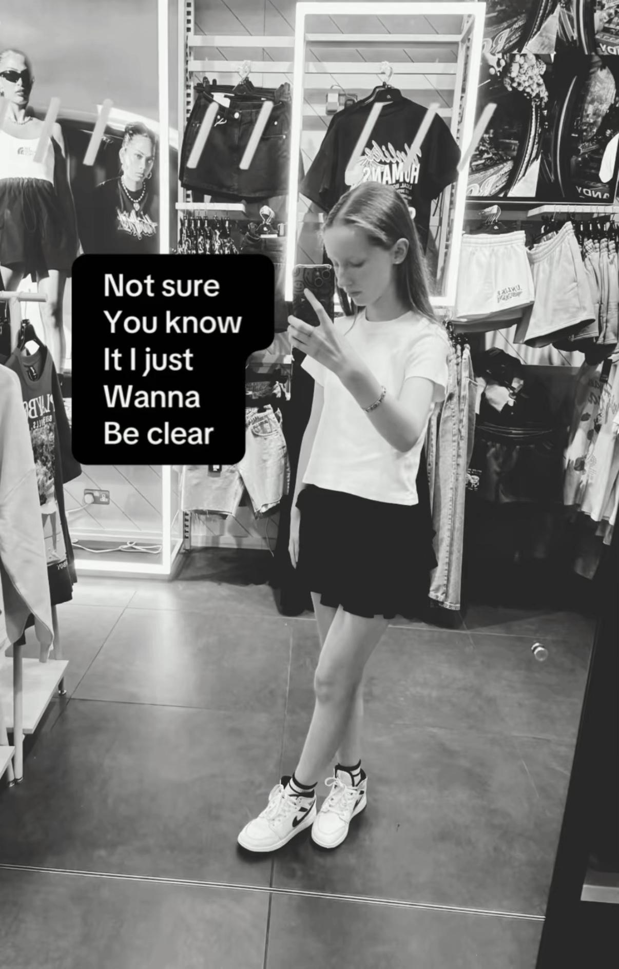 @♾️🎱Katie🎱♾️