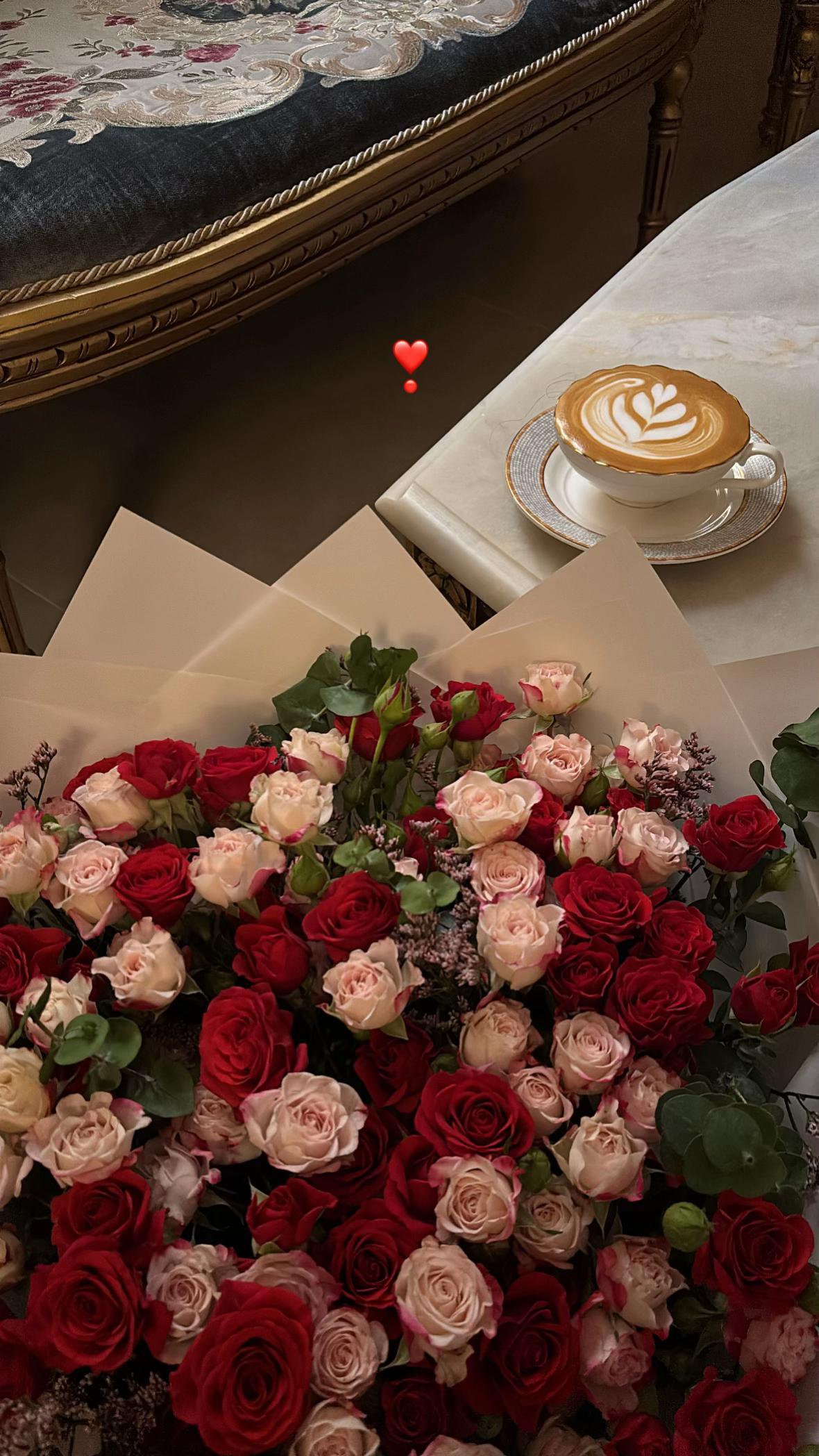 @LYORA FLOWERS | ليورا