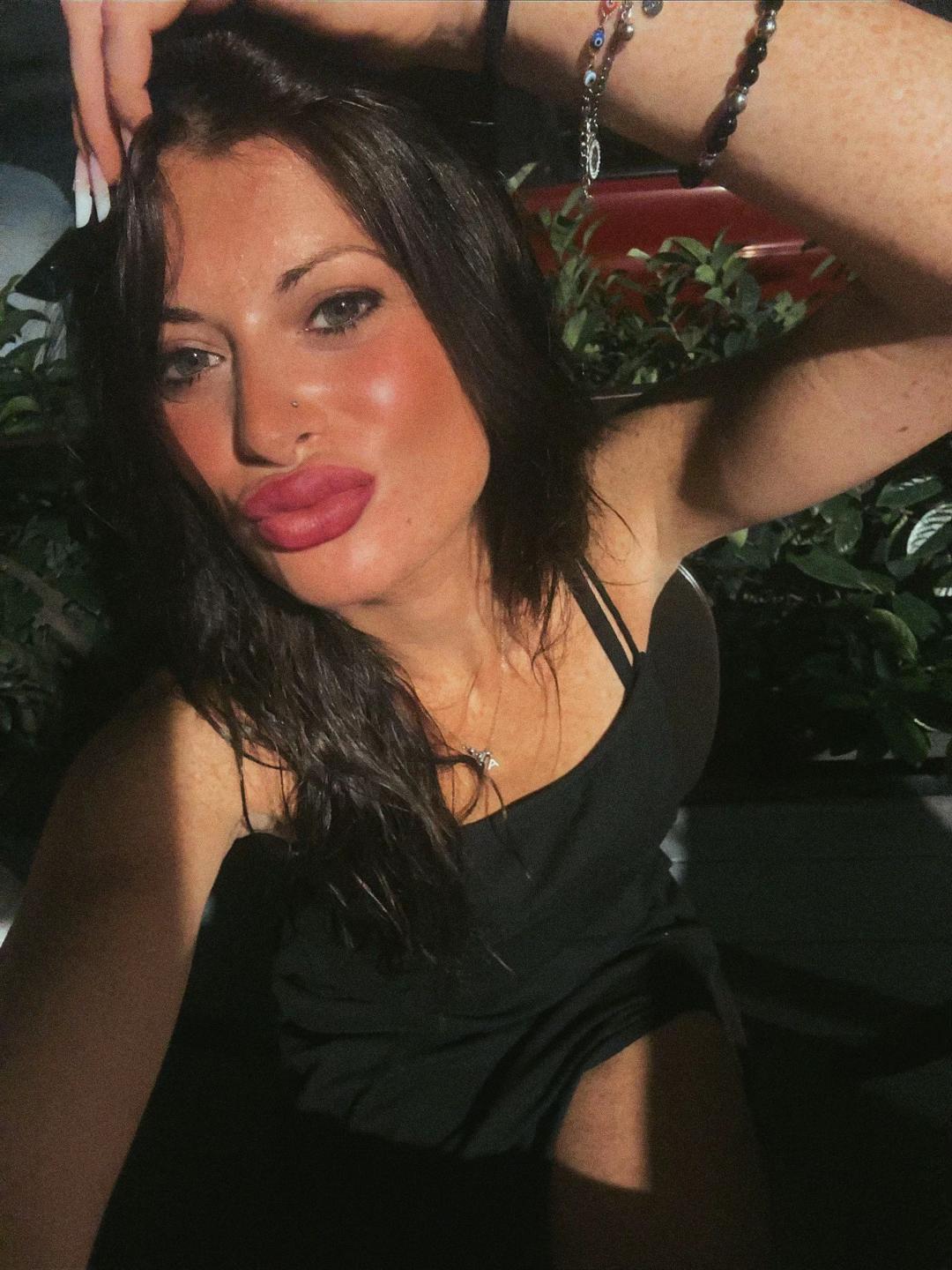 @🌺 Angy Perry ✨