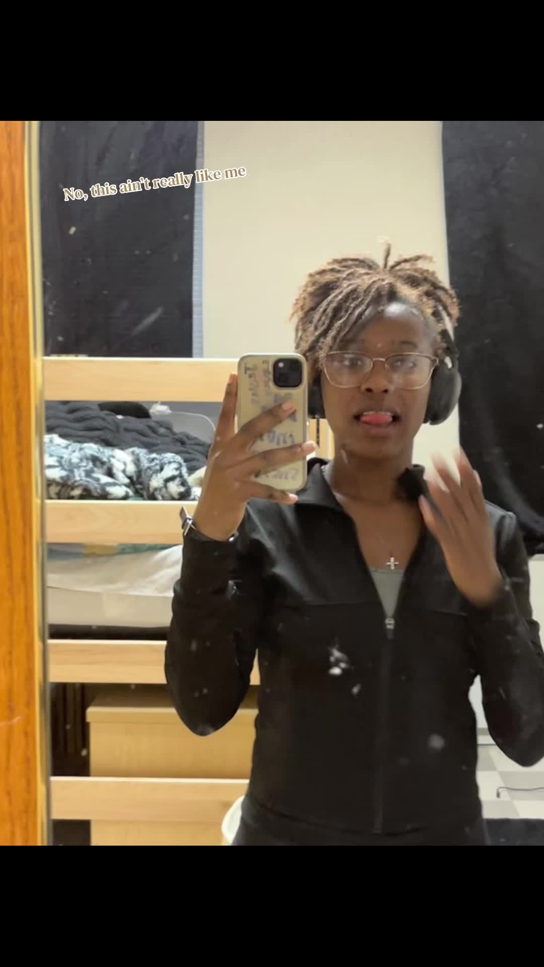 @notsoniyah