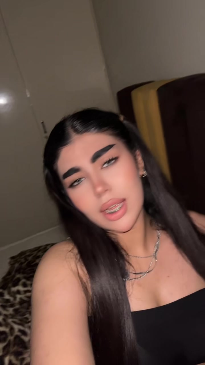 @manya_
