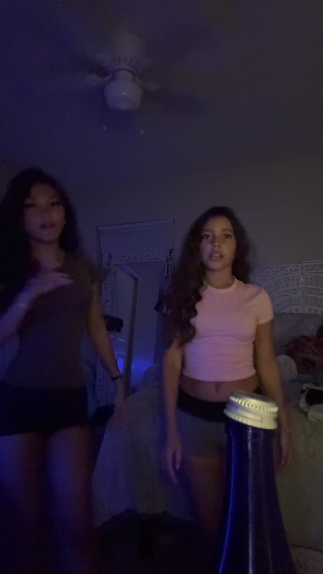 @𝒸𝒽𝑒𝓎𝑒𝓃𝓃𝑒 😉