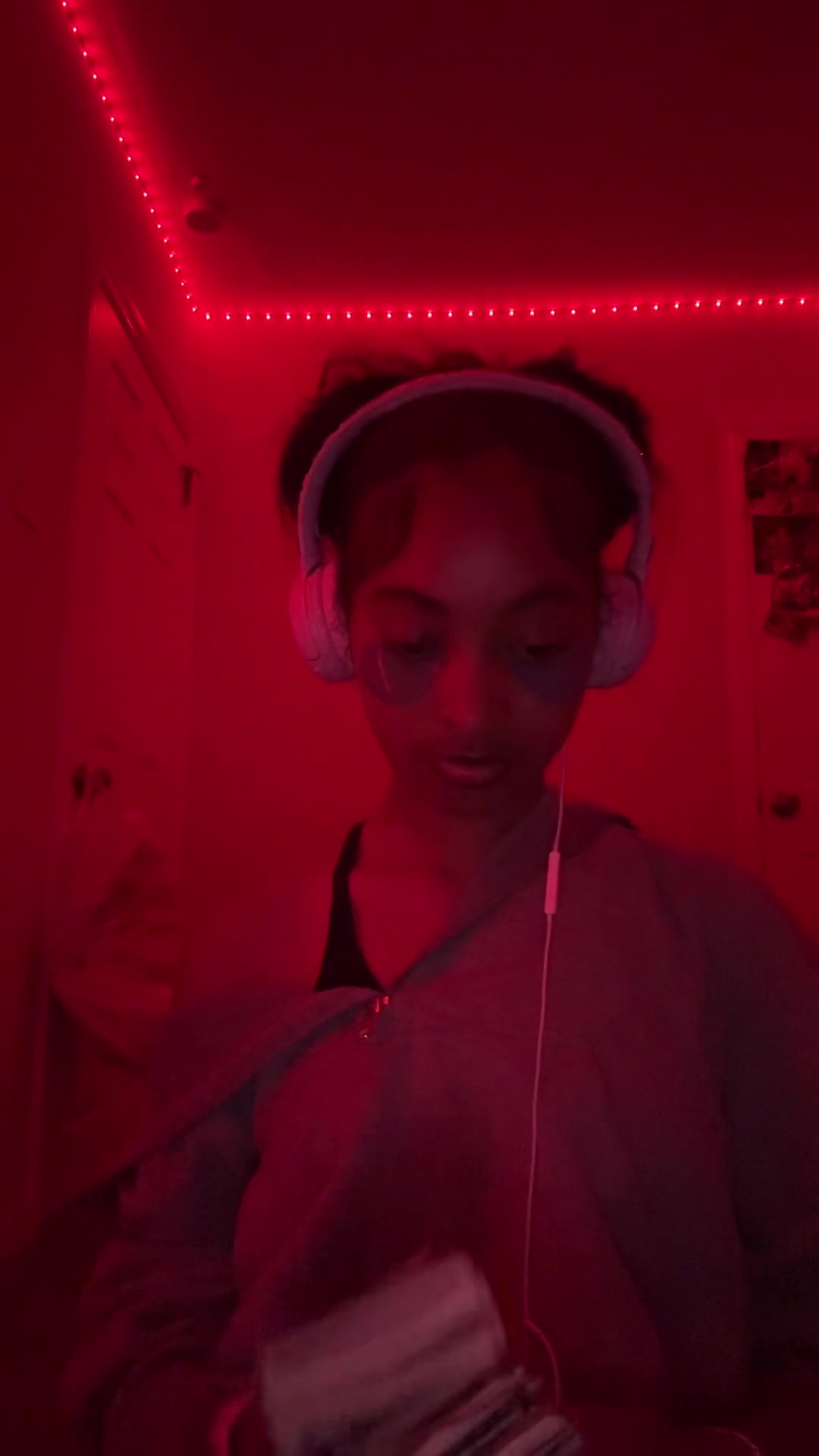 @⋆˚𝜗𝜚˚⋆