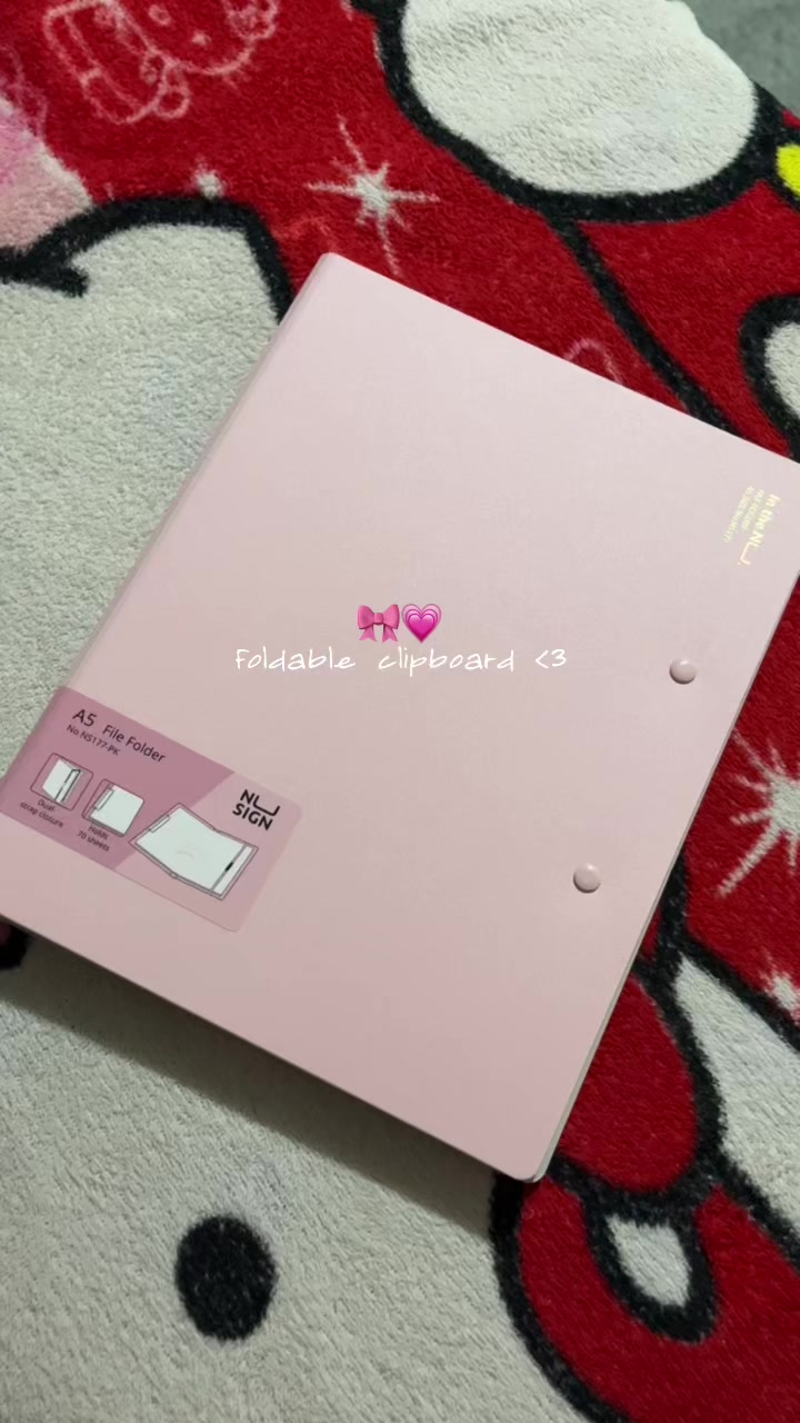 @Charlotte Lois 🎀