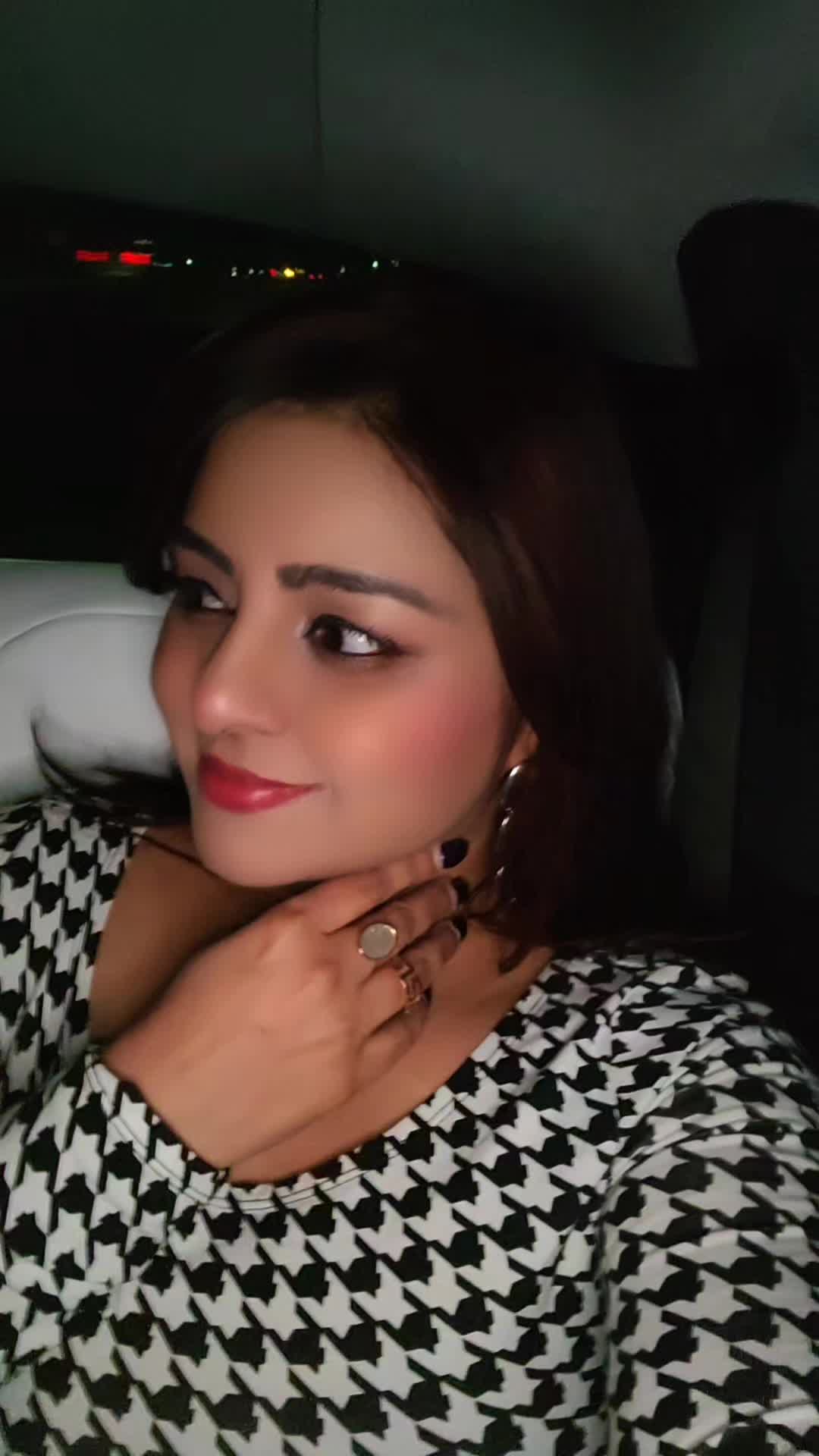 @ShwetaV