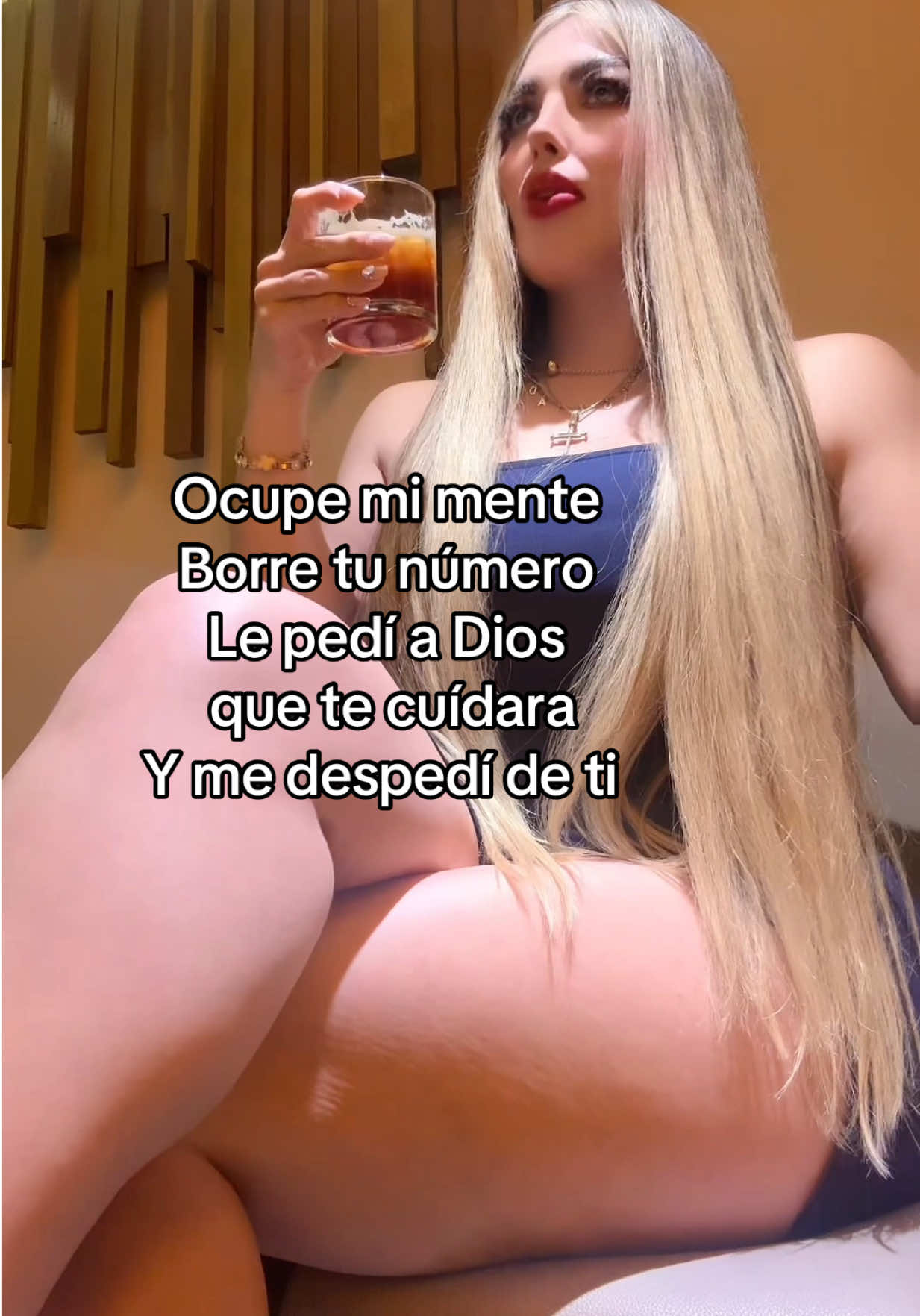@vanesza_hurtado