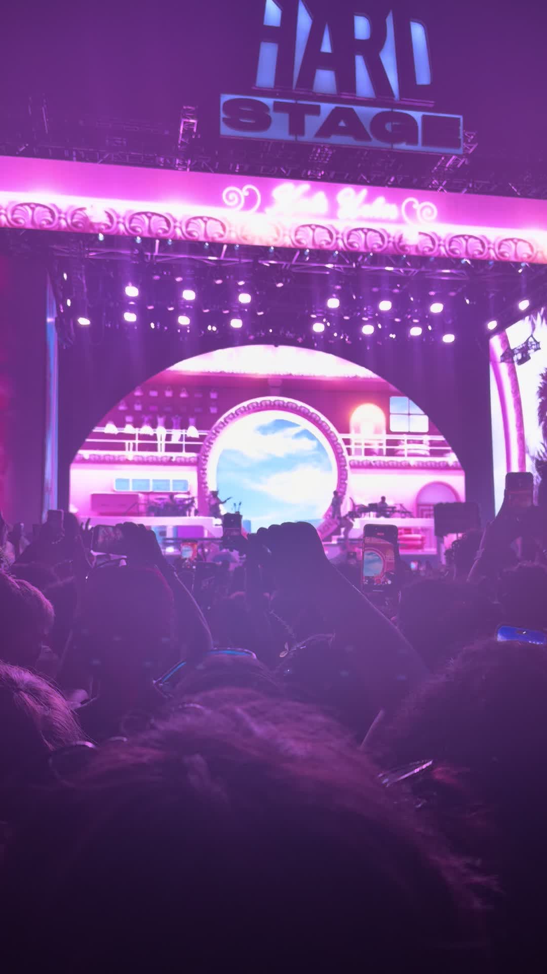 @UZIEL aka Uzi🖤