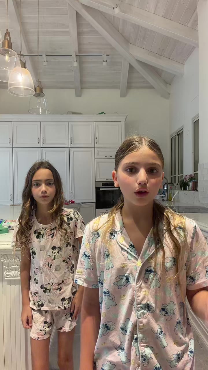 @מנור וטליה