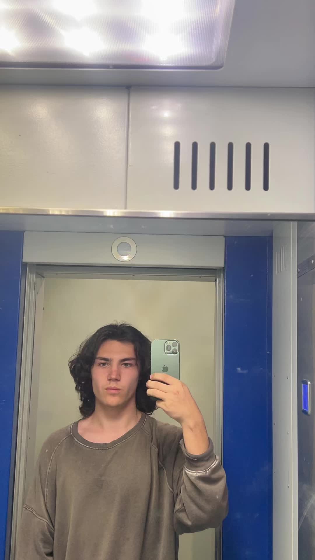 @Youkios