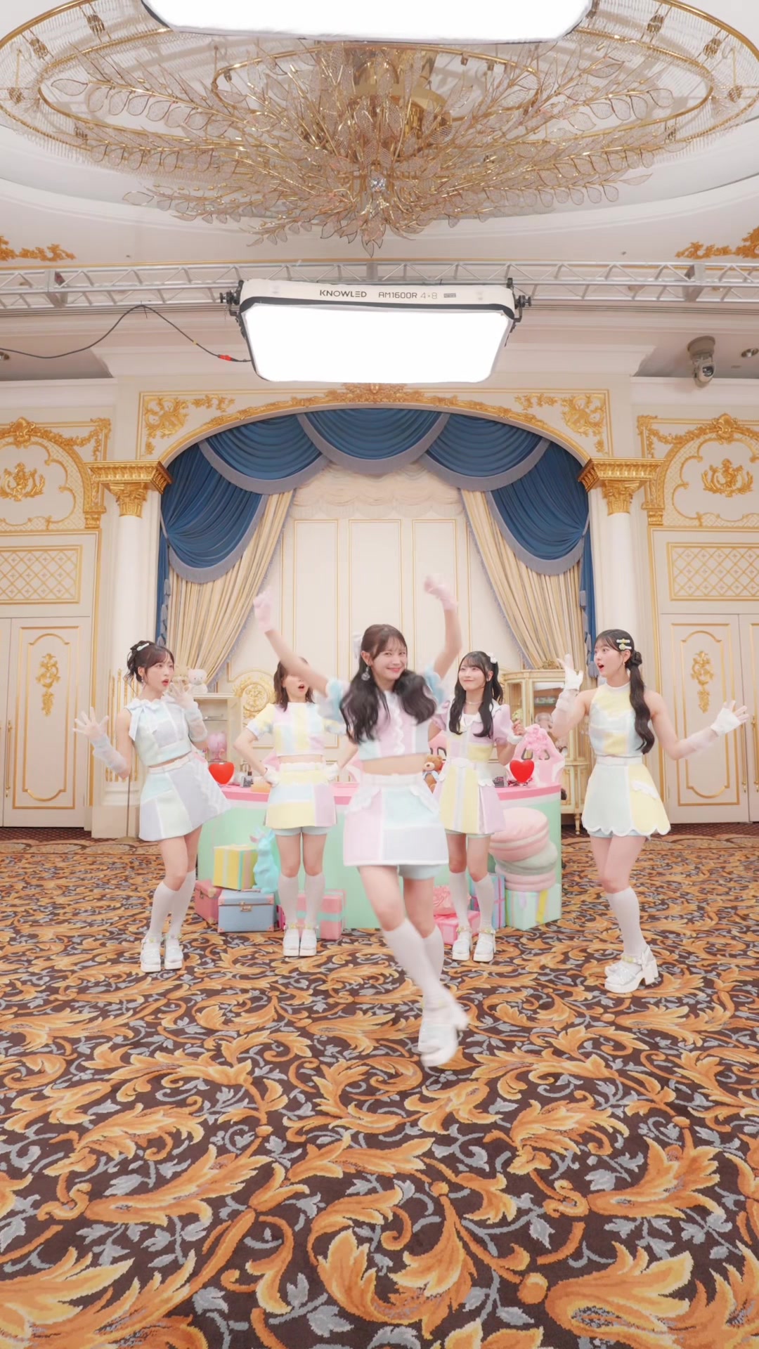 @AKB48