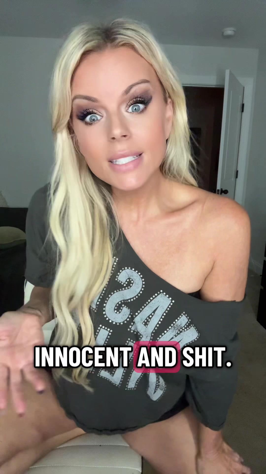 @Glamlife864  (Gena Murphy)
