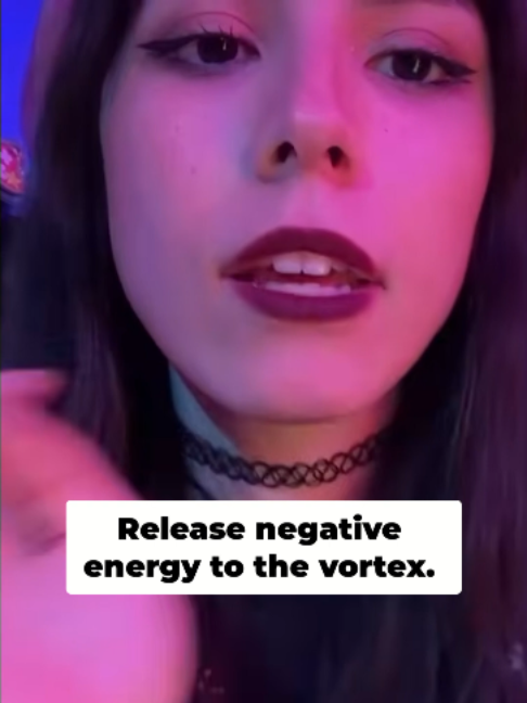 @Luna Bloom ASMR