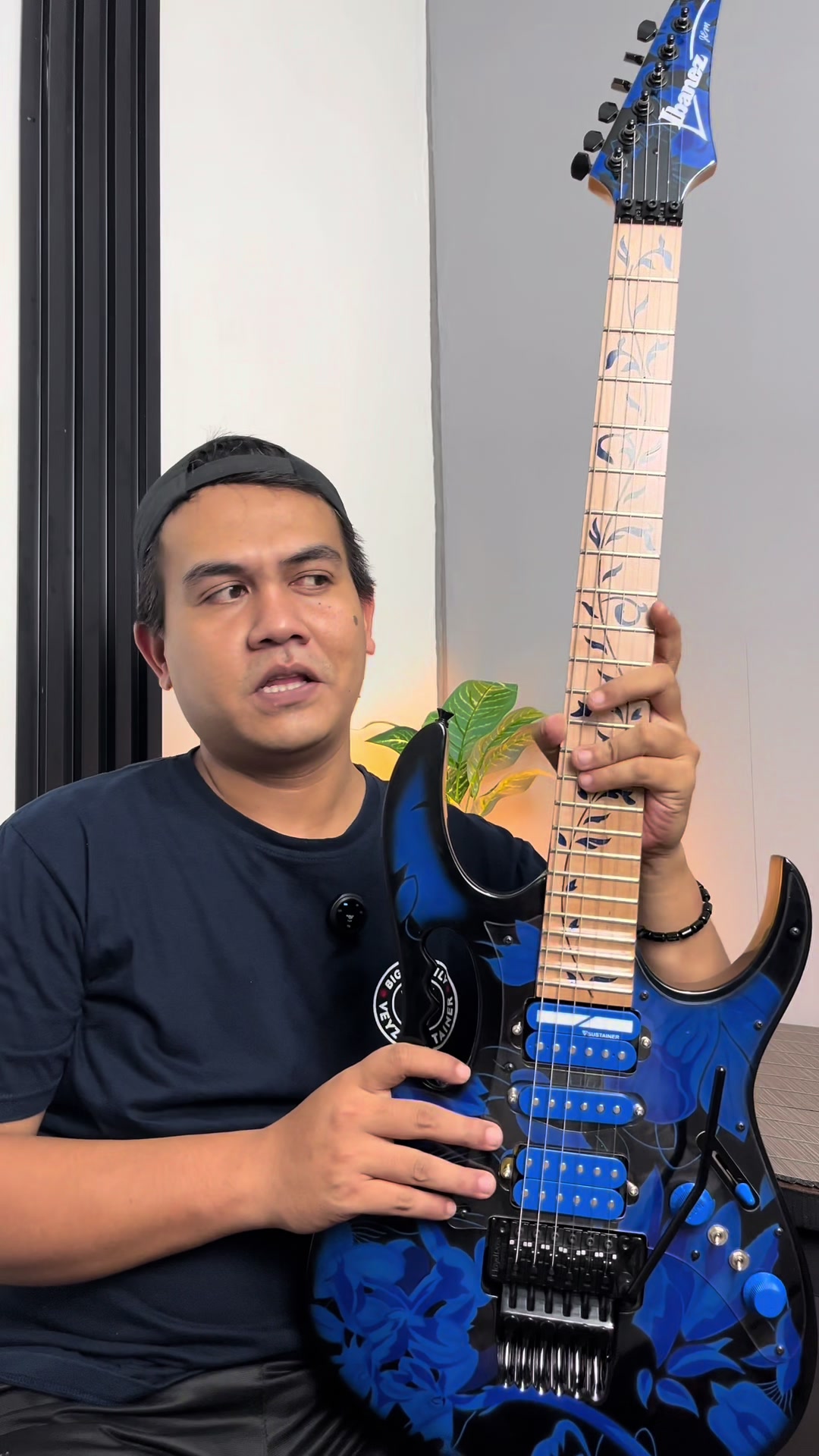 @AUP VEYZ SUSTAINER