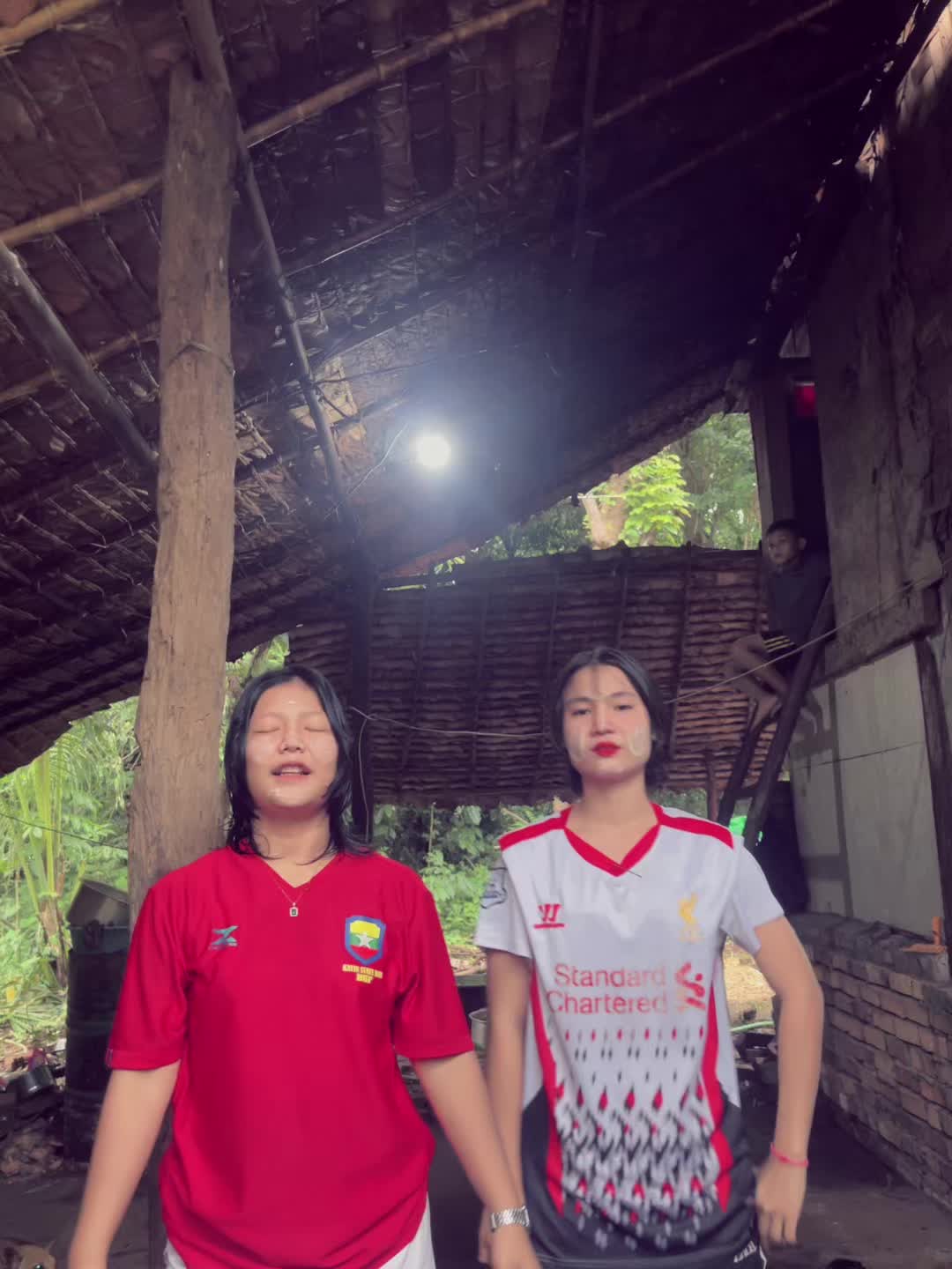 @Kayin Myanmarနန်းဆုလာဘ်❤️