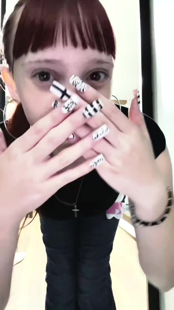 @♱