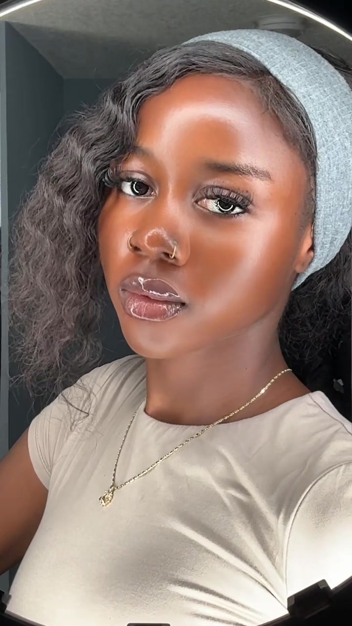 @Dark_girl_hawa