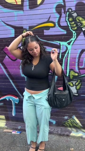 @Rosealie 𖣂