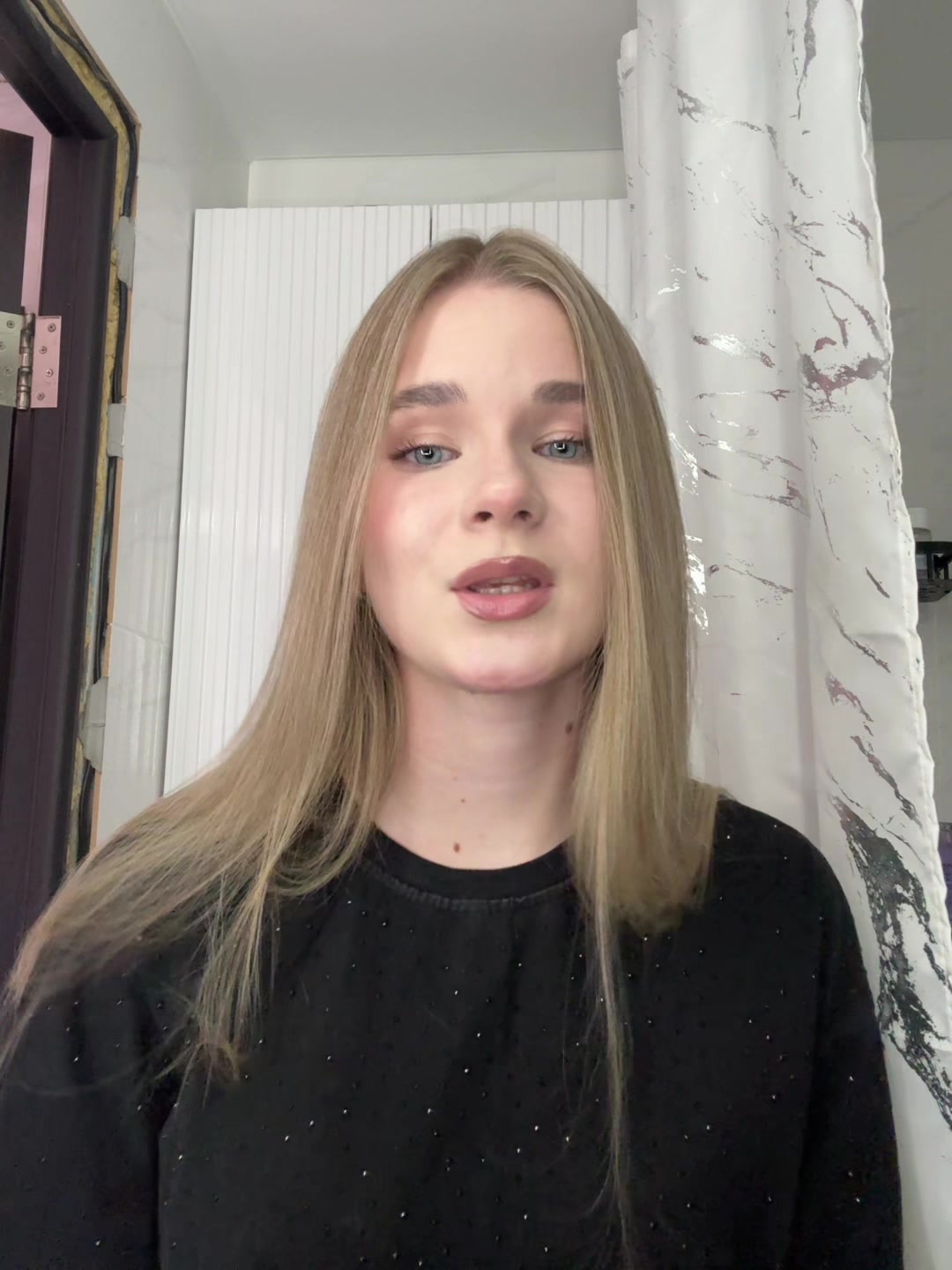 @анька 🌟