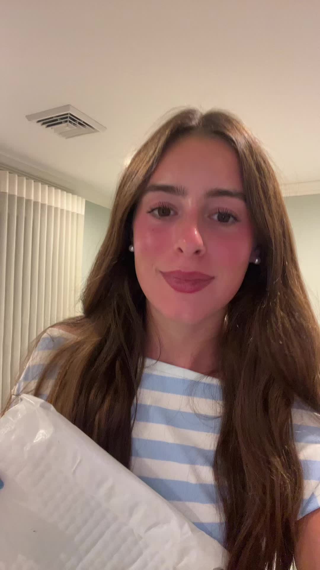 @Isabella