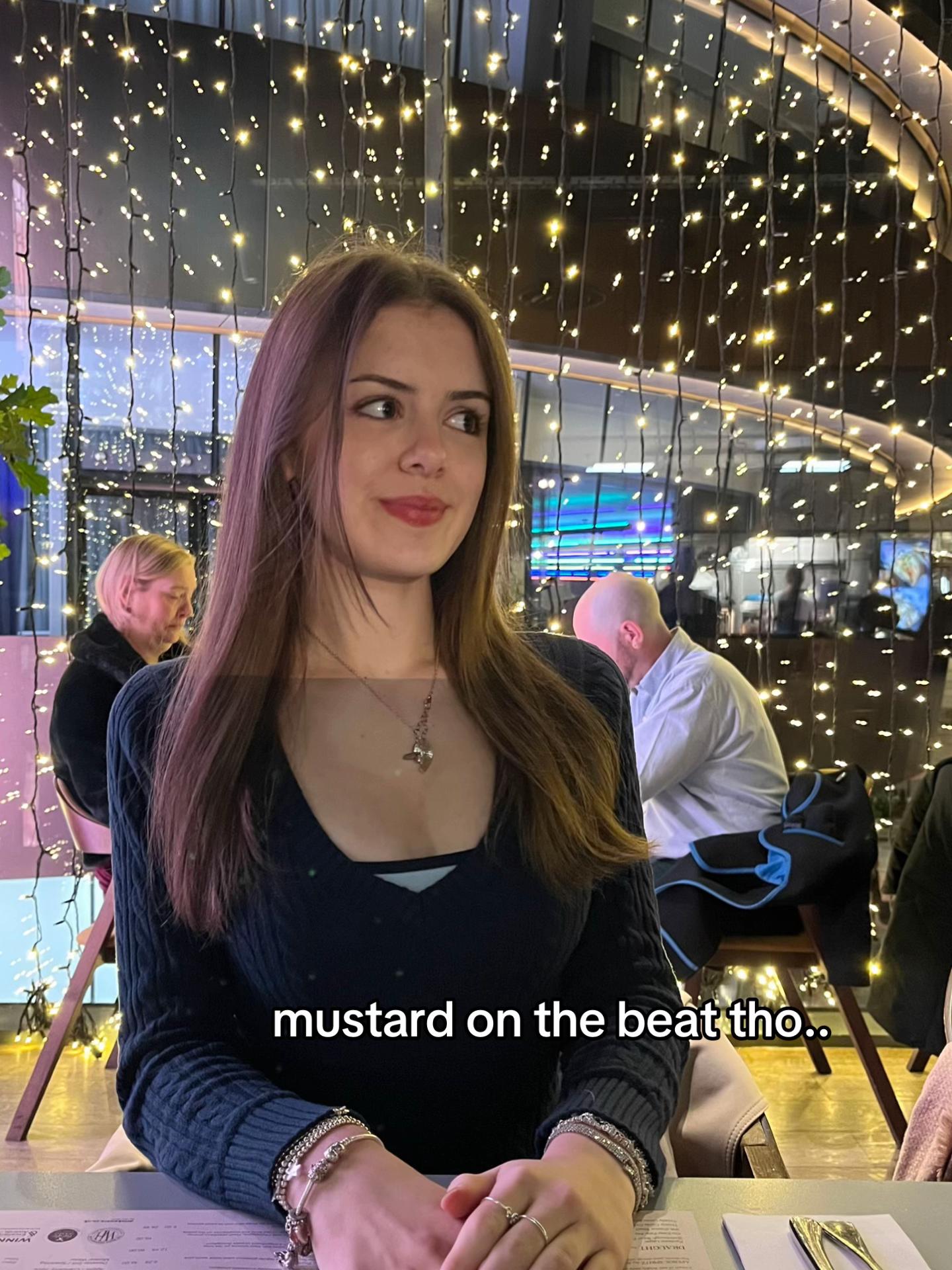 @char 🪽