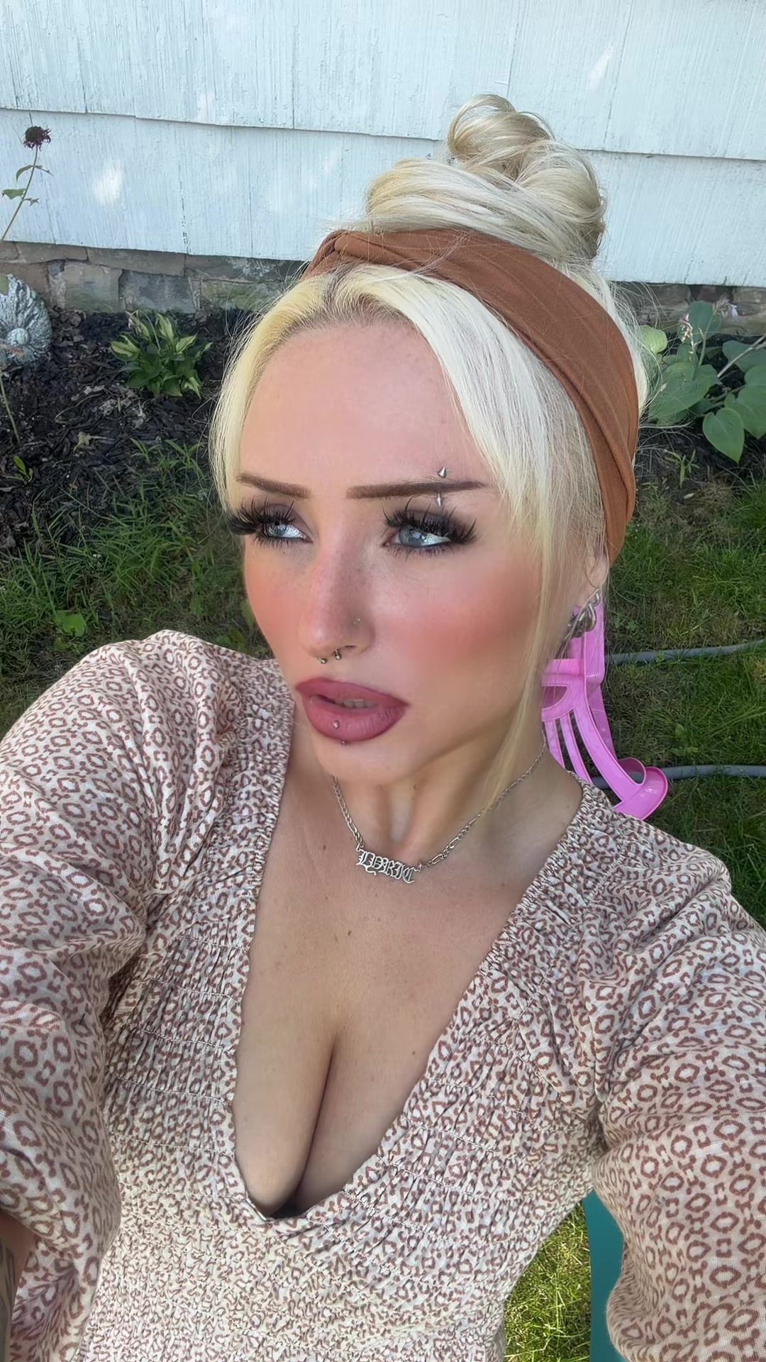 @sky