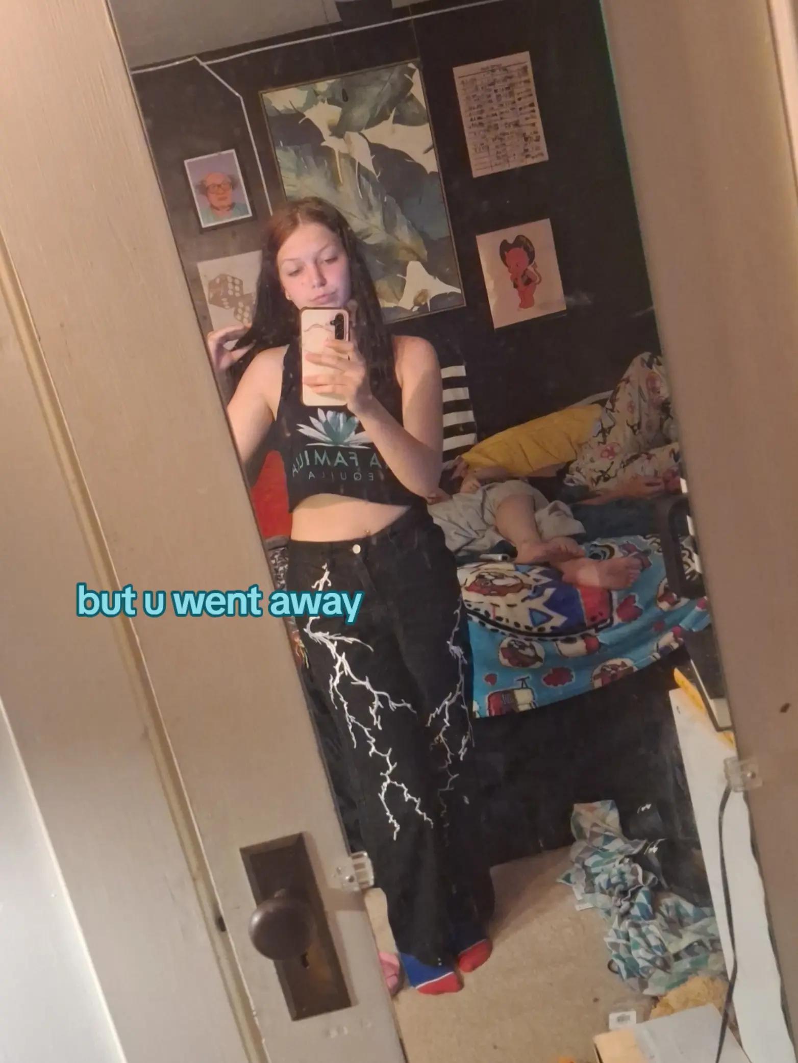 @lil.mrs.lover.girl_67