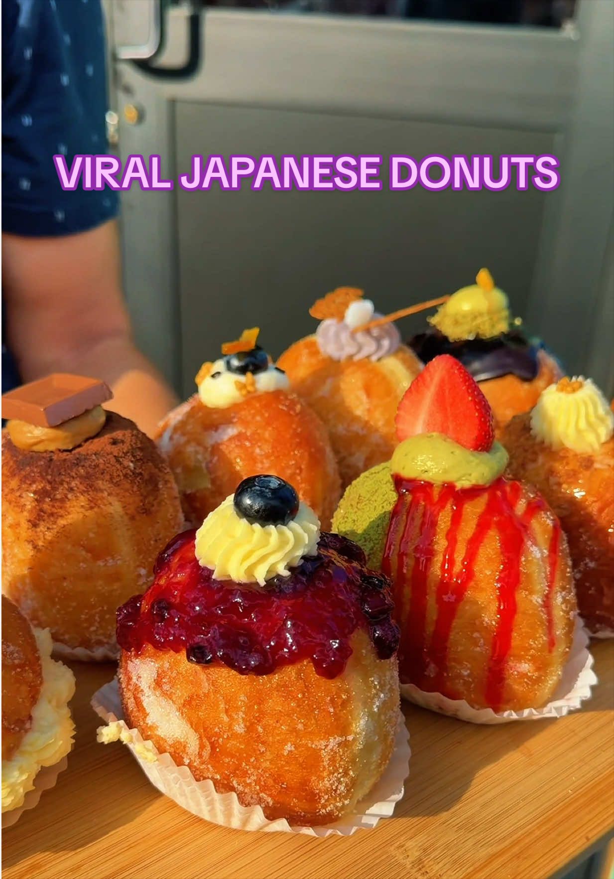 @hassounaeats