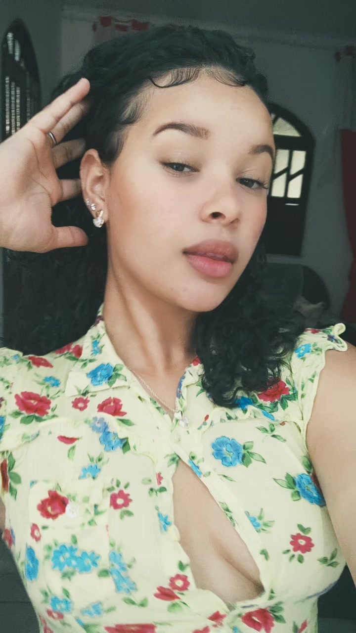 @Vick_Santos🖤