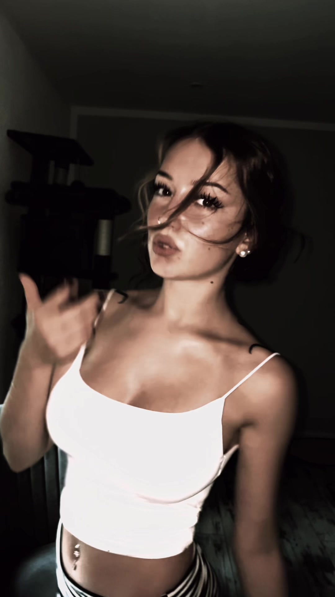 @𝐇𝐀𝐍𝐍𝐀𝐇𝐋𝐔𝐈𝐒𝐈𝐄𝐍𝐍𝐄
