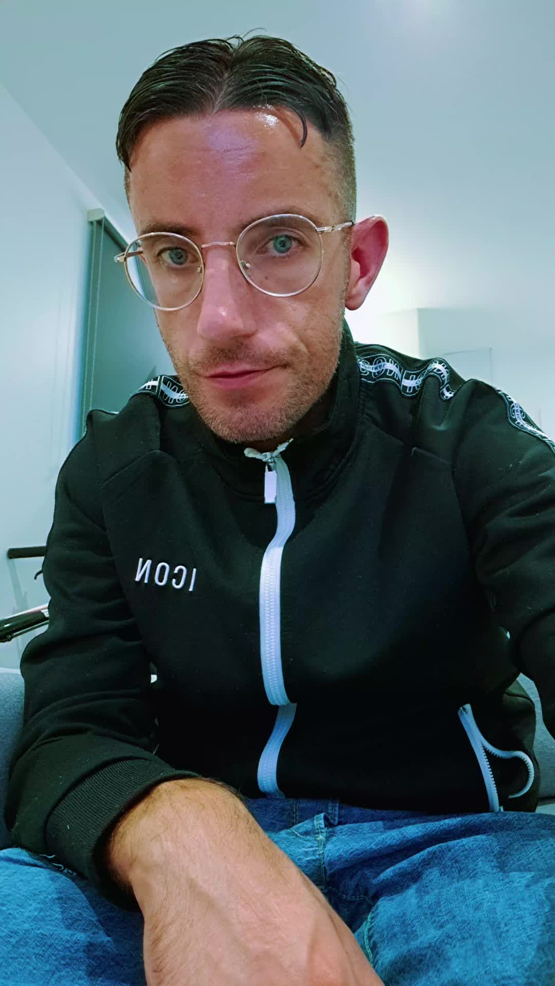 @🇰🇷Vincent🇰🇷🇰🇷 빈센트🇰🇷