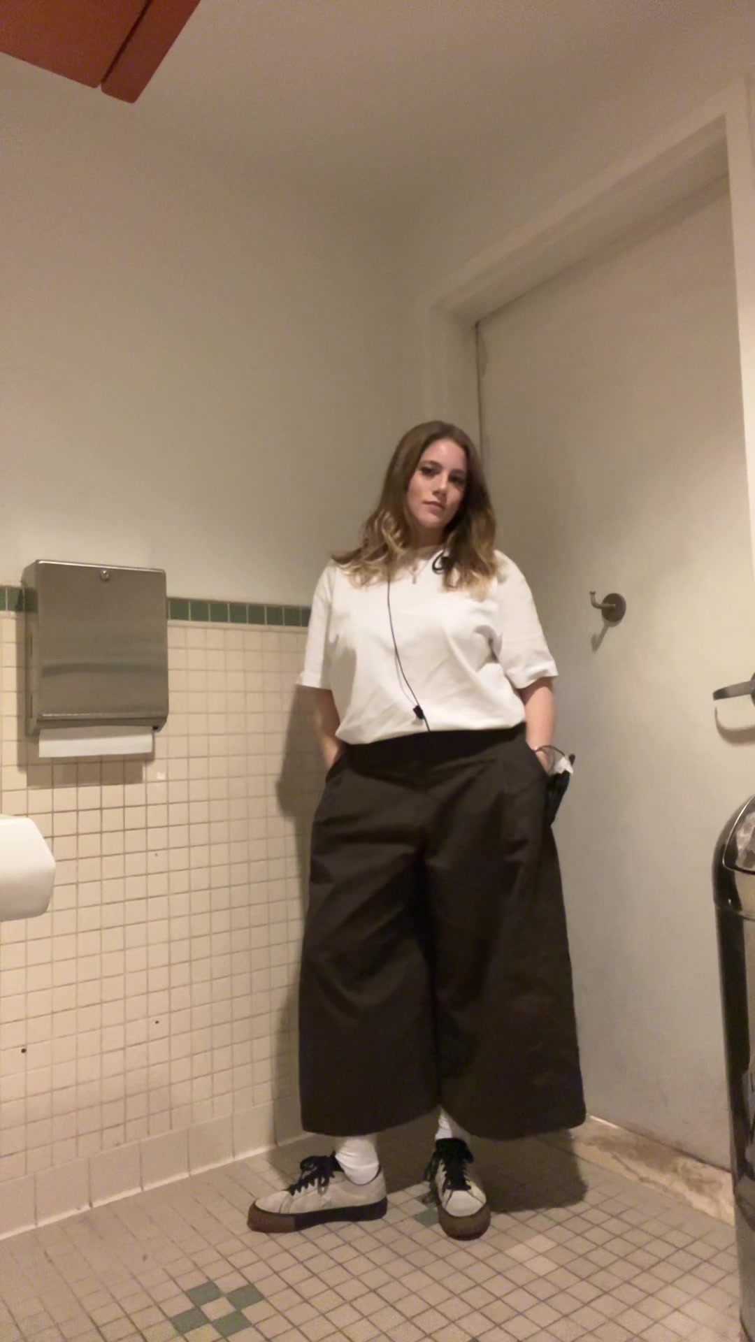 @g