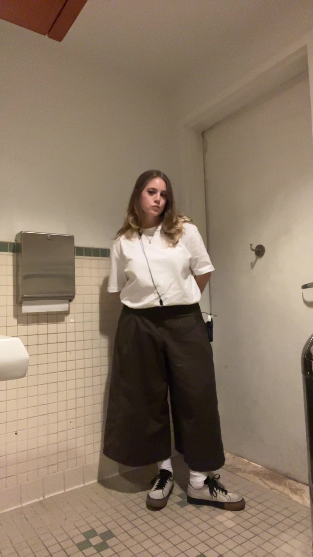@g