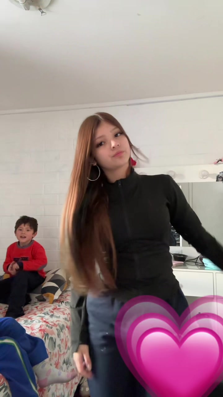 @Valentina