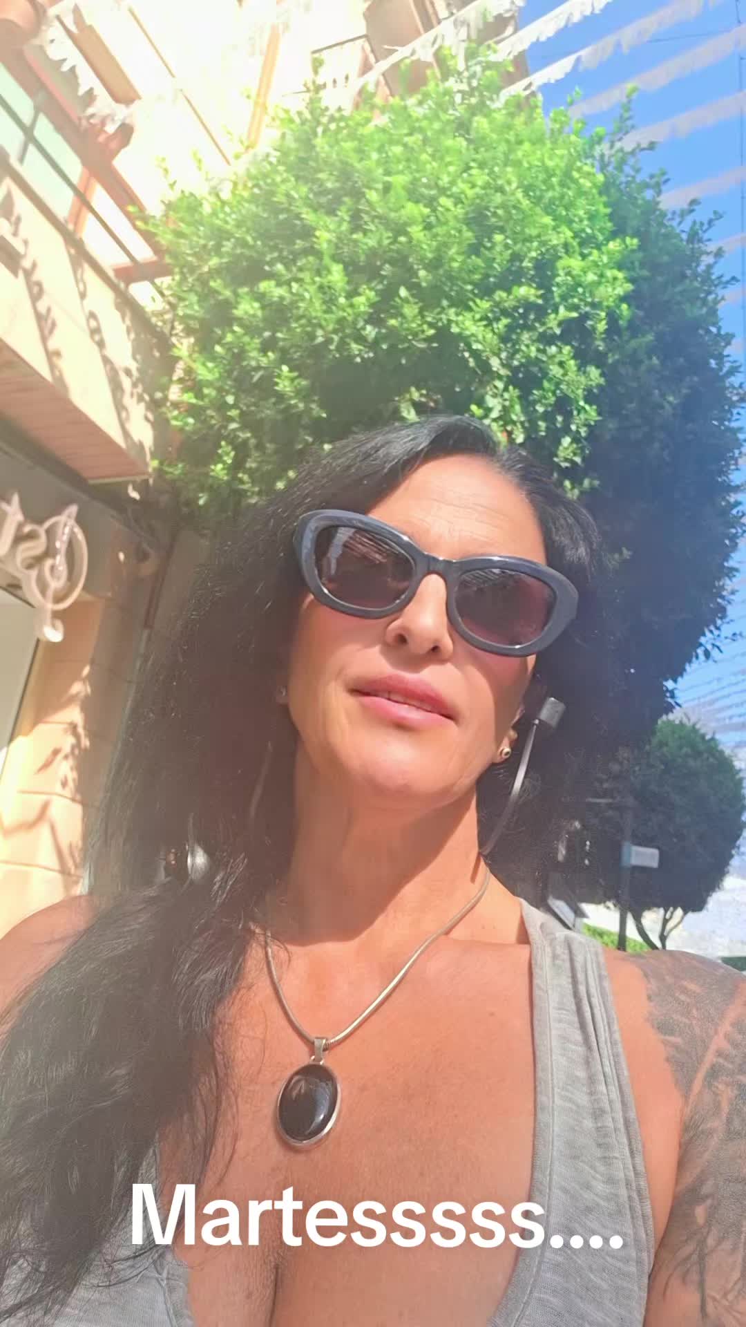 @To&ntilde;ita