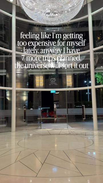@Maureen | Travel & Lifestyle