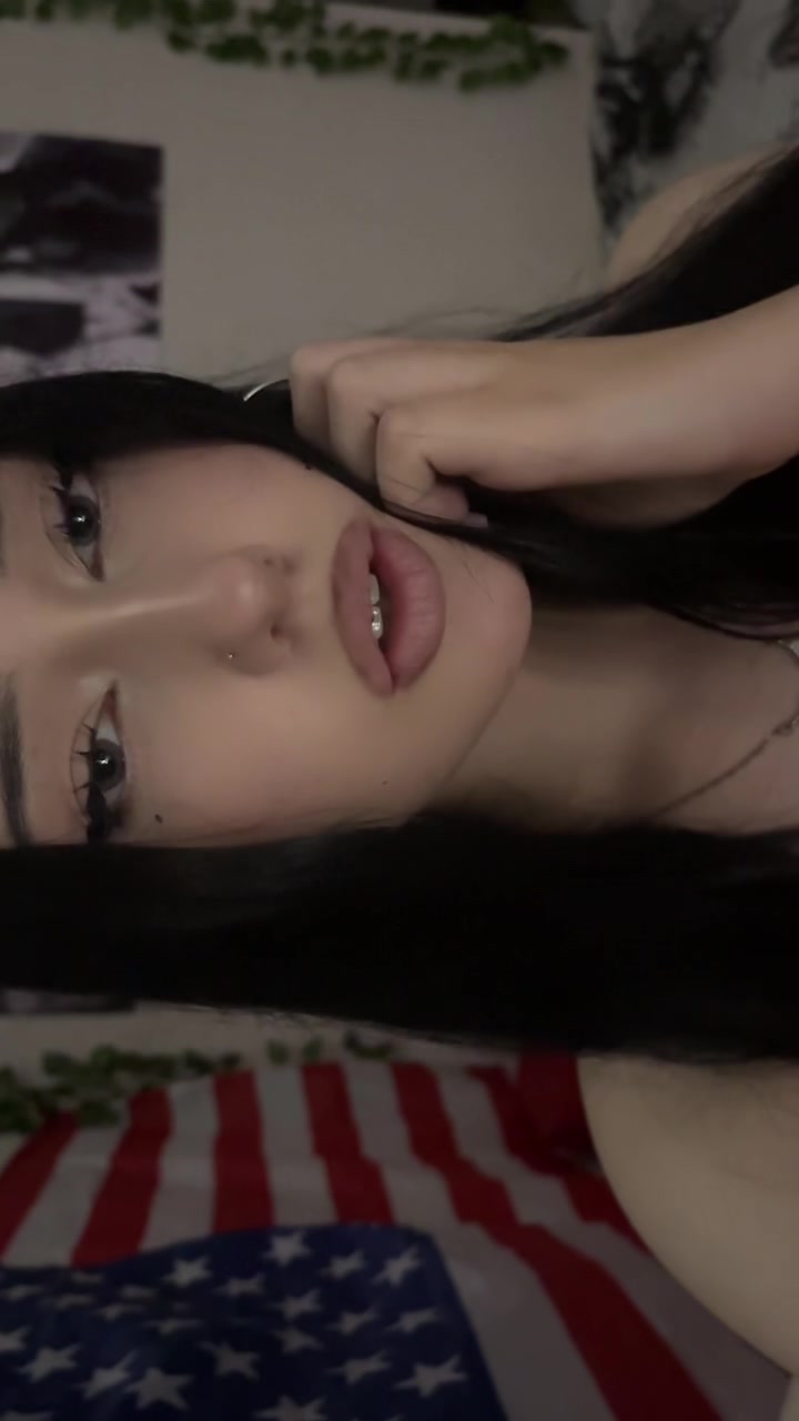 @🙇🏻&zwj;♀️