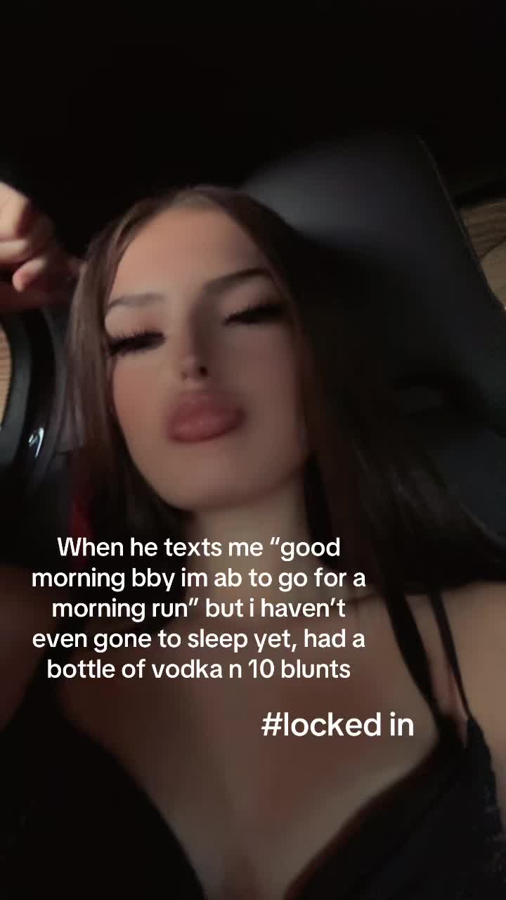 @Miakxlii