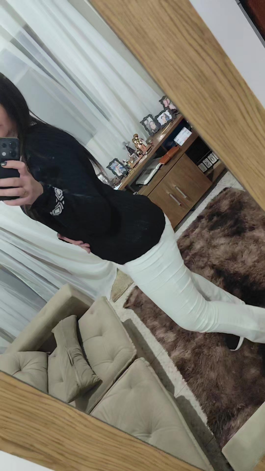 @Eliana