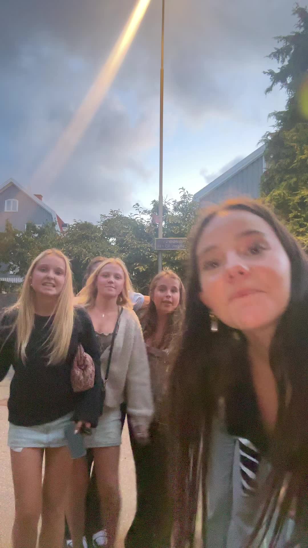 @𝓐𝓷𝓷𝓪