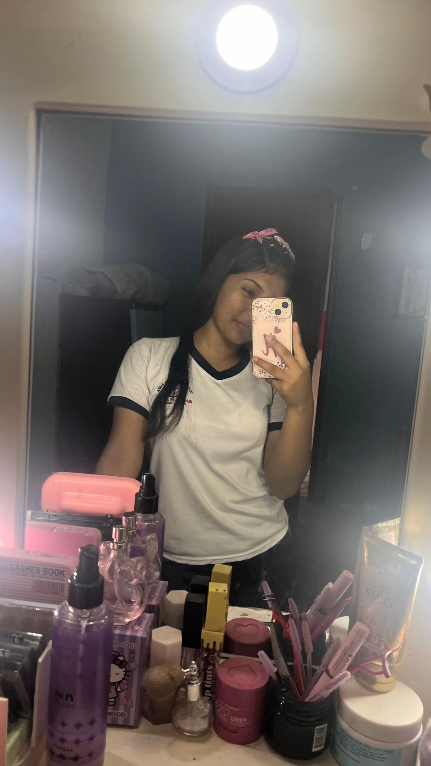 @ᥫ᭡𝒜𝓁𝒸𝒾𝓋𝒶𝓇 𝒯𝒶𝓃𝒾𝒶💋
