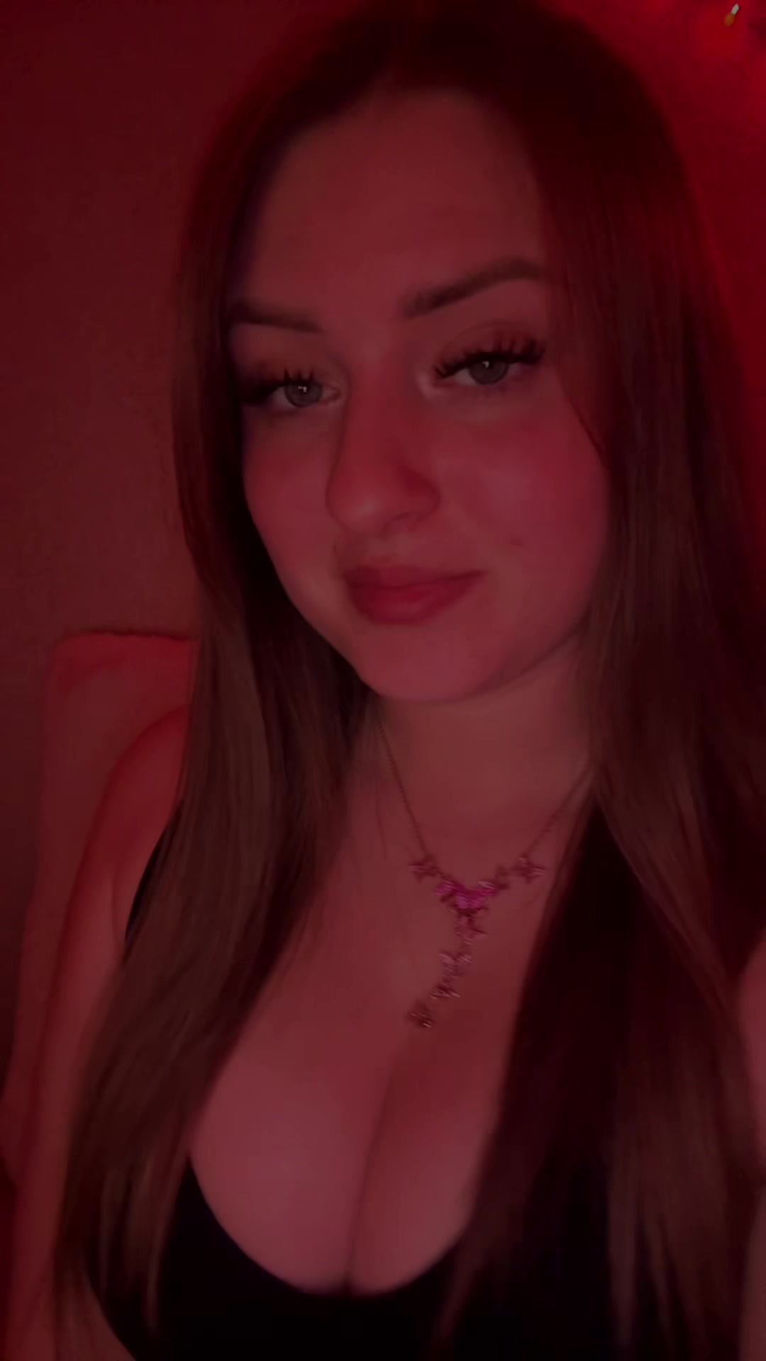 @nikole..v