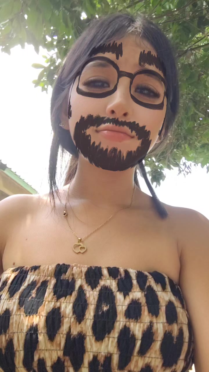 @𝒻 ℯ𝓂𝒾𝓁𝓎